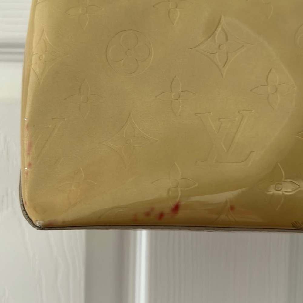 Louis Vuitton Gold Vernis Monogram Reade PM Bag - Picture 6 of 16